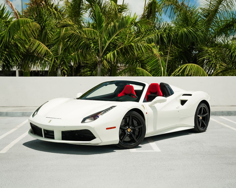 Ferrari 488 Spider WhiteRed (10)